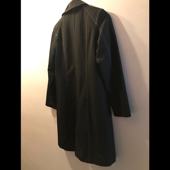 Manteaux Woman’s Over coat with waist String to tie, in excellent condition, - Picture 6 of 16